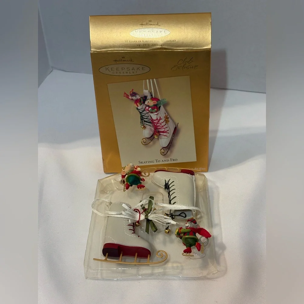 HALLMARK 2003 Keepsake Ornament Club Exclusive Christmas Skating To And Fro Mice